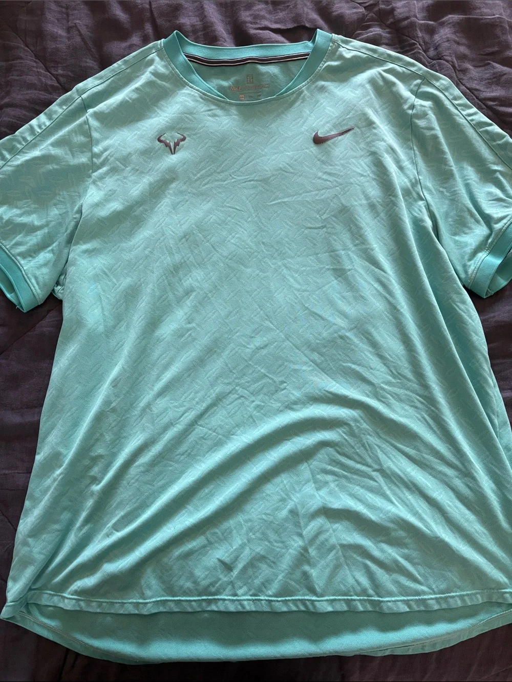 Nike Men’s Light Teal Short Sleeve Tennis Athletic Tee with Swoosh